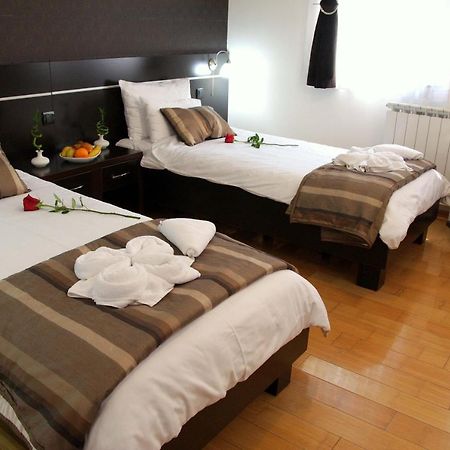 Hotel Novak Zvornik Kültér fotó