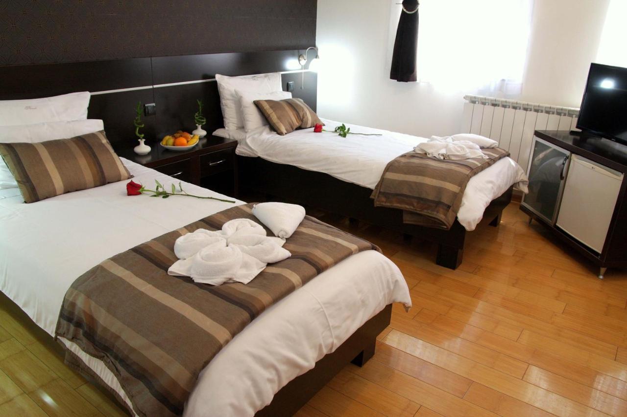 Hotel Novak Zvornik Kültér fotó